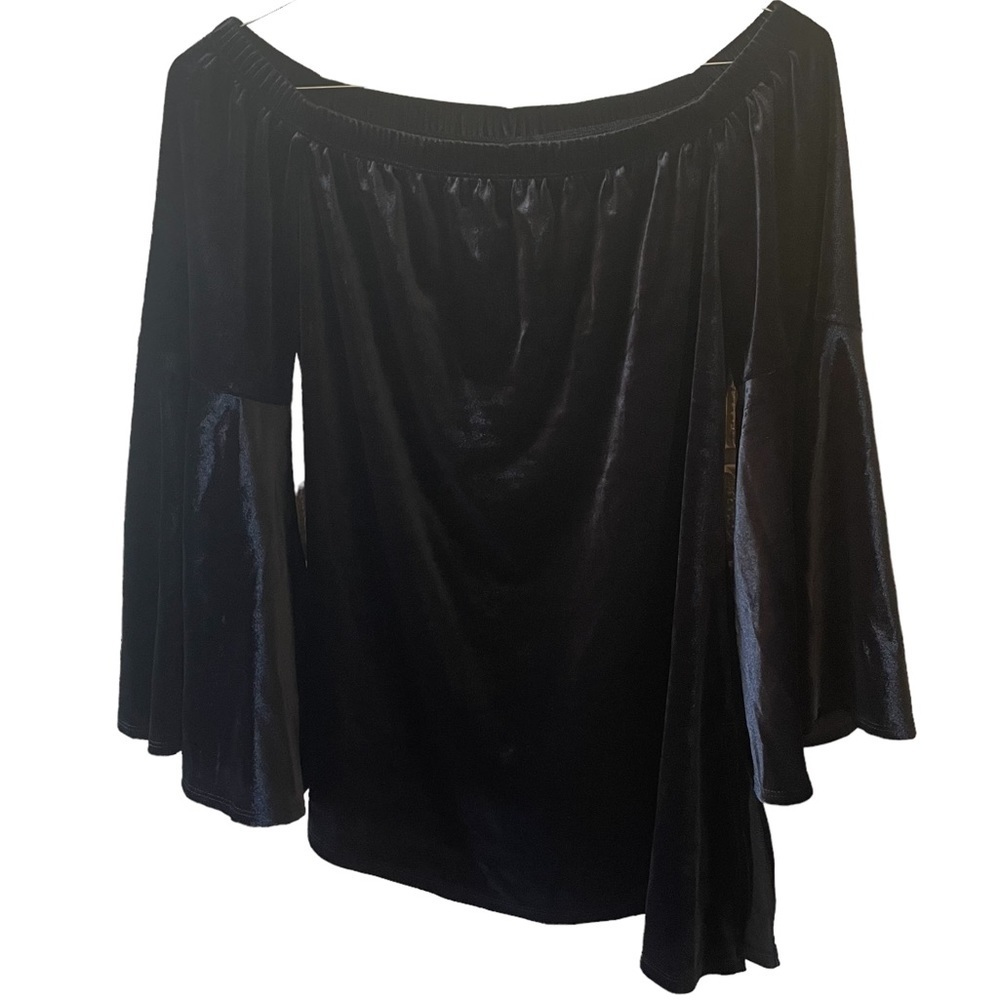 NY Collection velour fabric blouse flare bell bottom sleeves round elastic neck